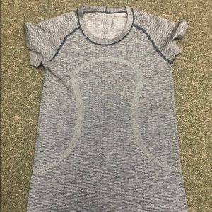 Lululemon swiftly tech SIZE 4